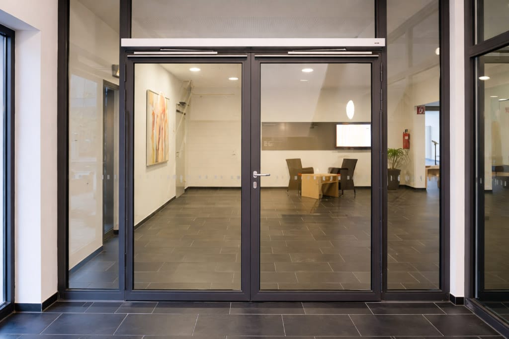 automatic door used in a gallery